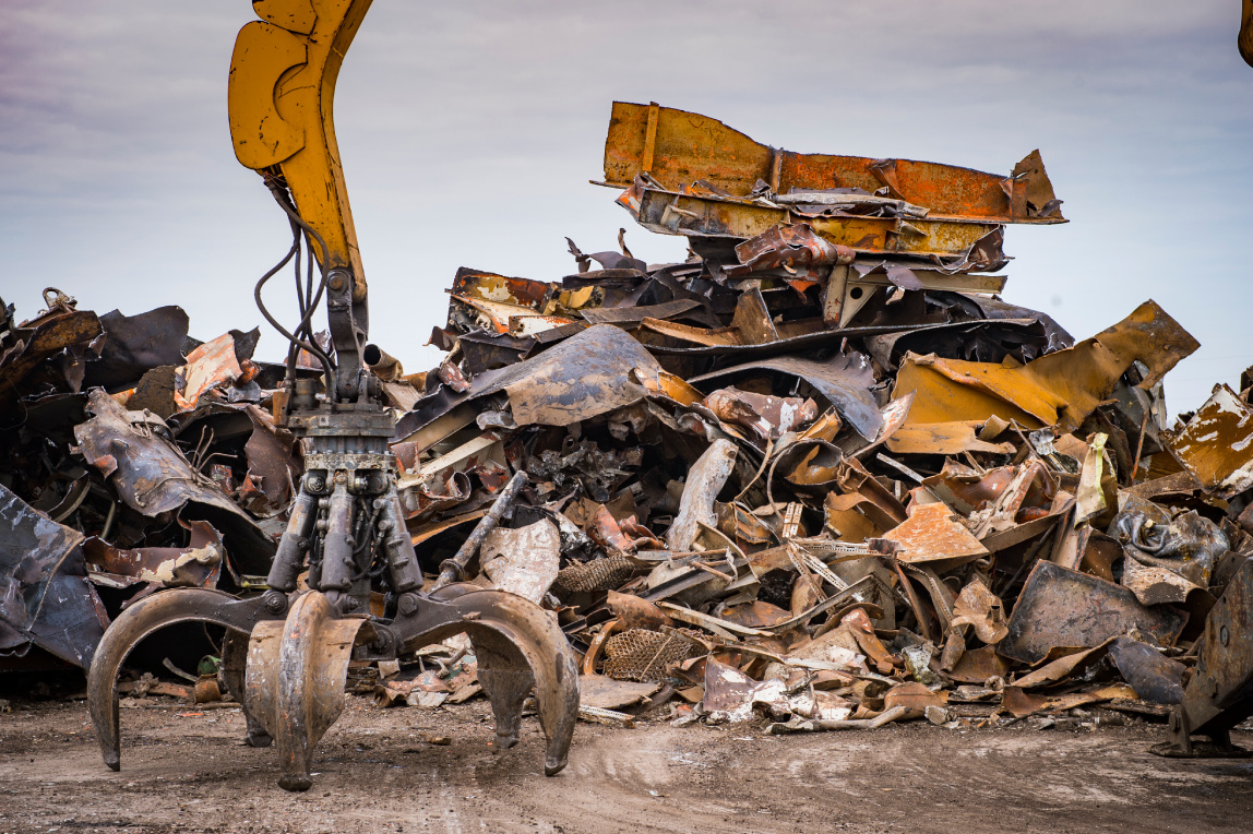 //proservv.sg/wp-content/uploads/2019/08/2.-Demolish-and-Recycling1.jpg